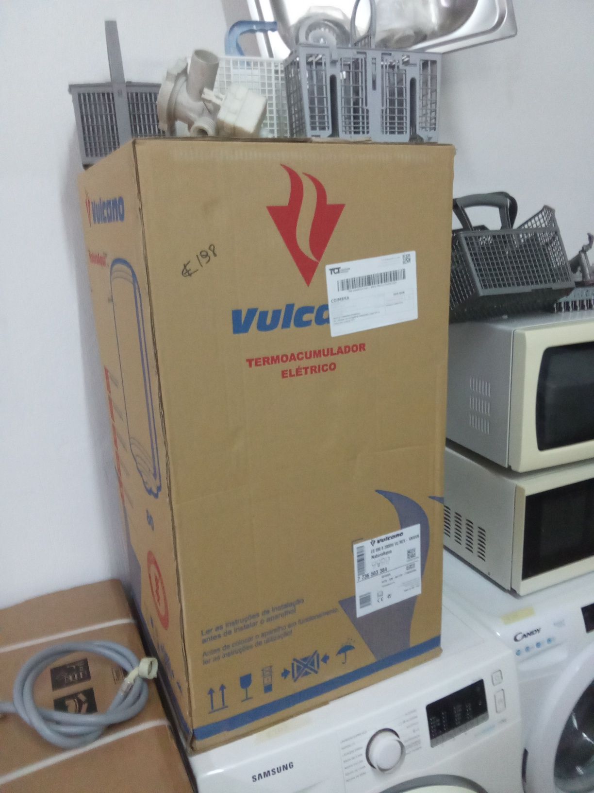Máquina de lavar roupa e loiça