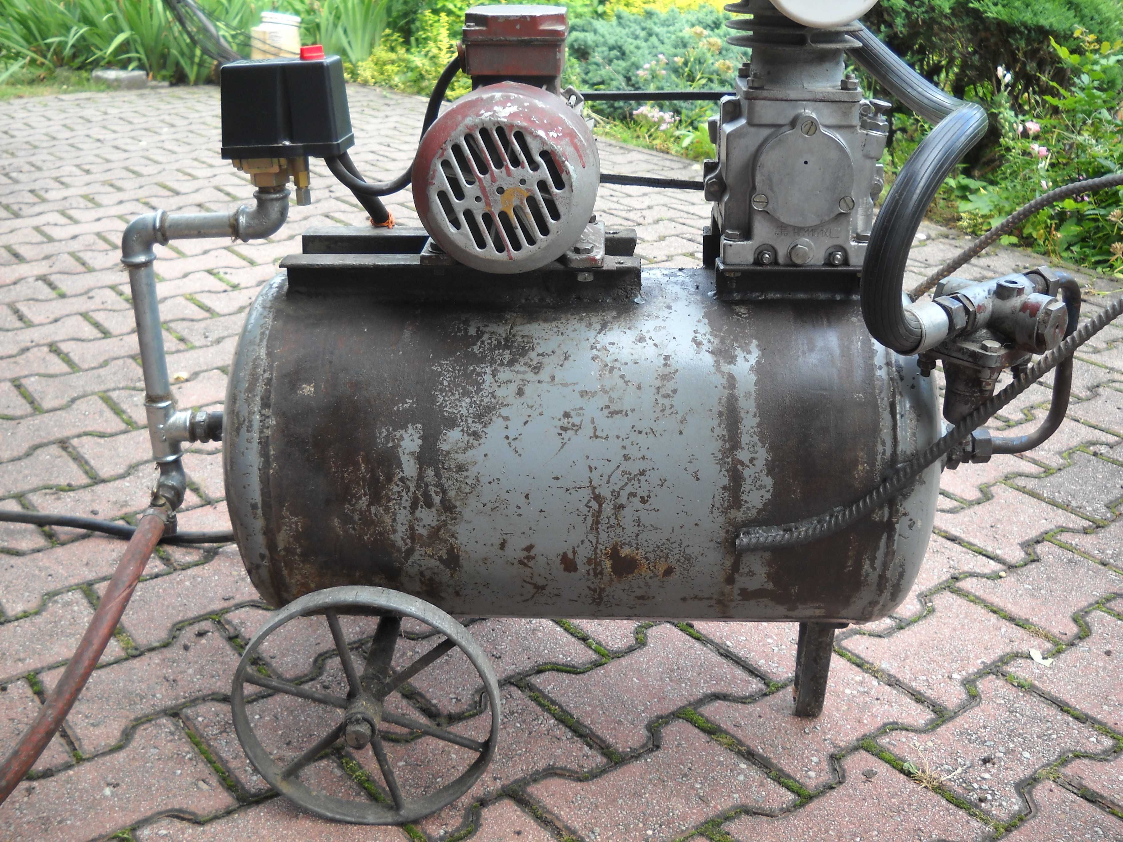 Kompresor jednotłokowy zbiornik 40L, z elektrozaworem