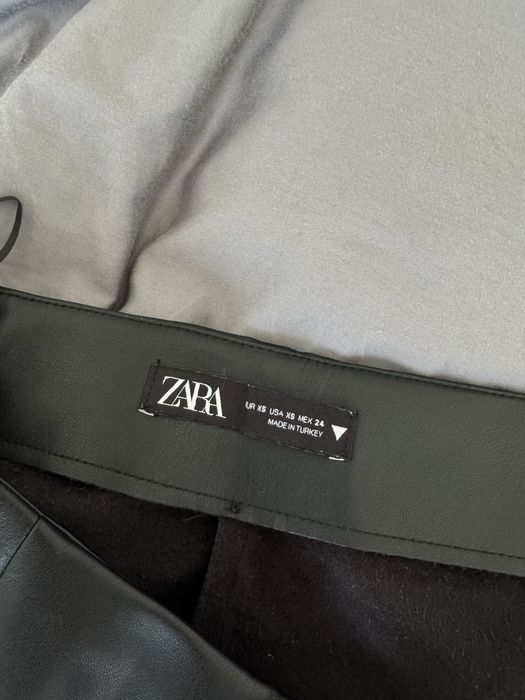 Шкіряні шорти Zara