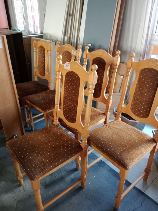 Krzesła do salonu stan bardzo dobry !!!