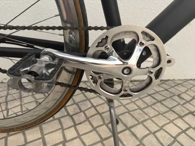 Bicicleta eléctrica cidade