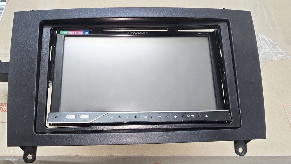 Продам магнітолу піонер з перехідною рамкою Спринтер 313