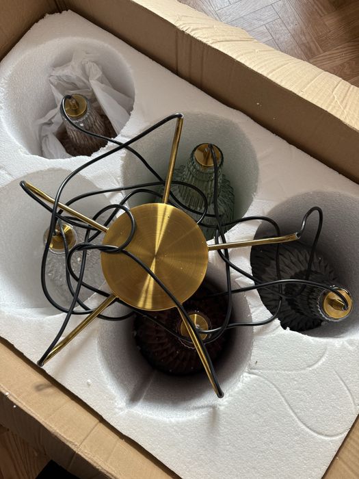 Sprzedam nieużywaną lampę Belarion 5 Cluster