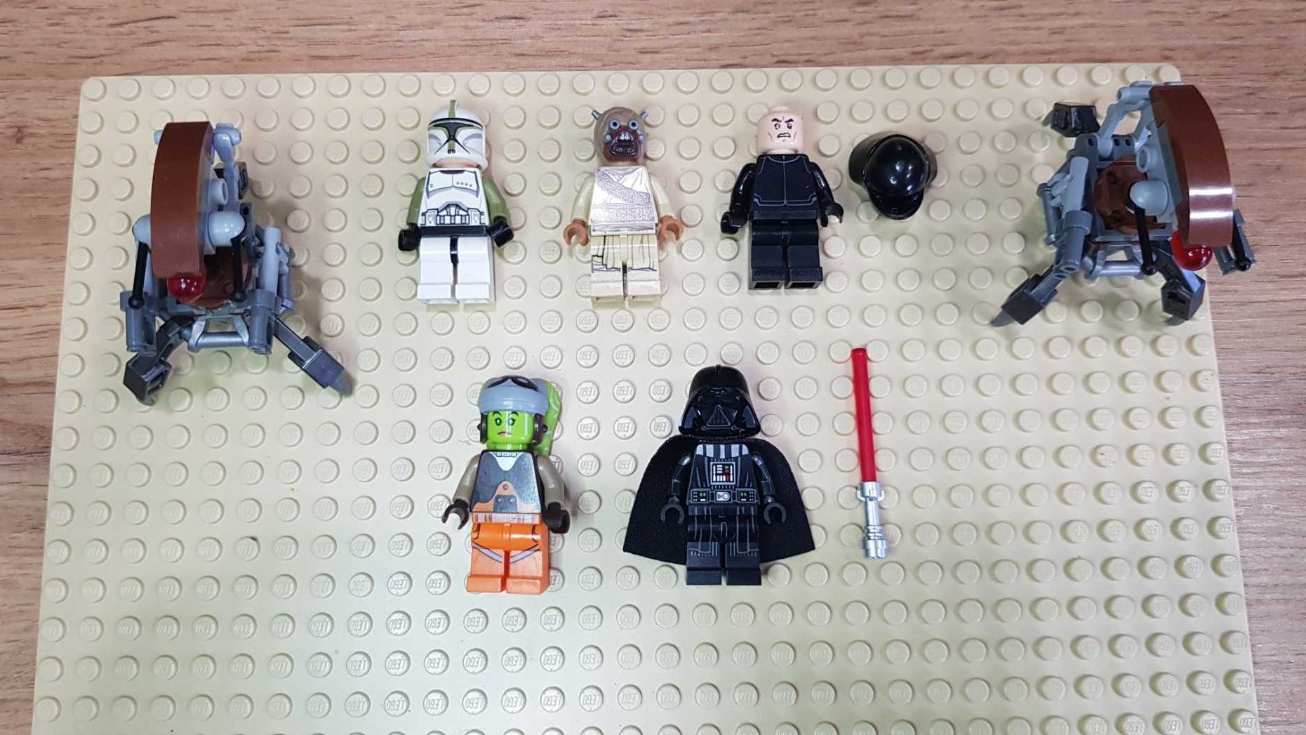 Минифигурки LEGO Star Wars разных серий.