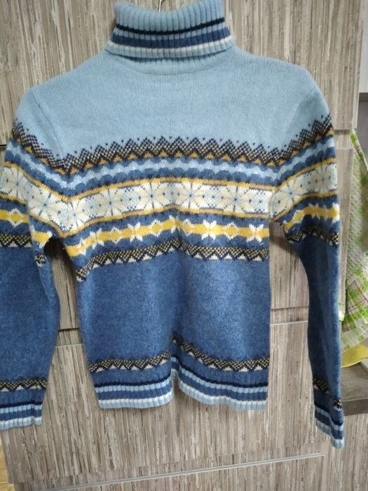 Свитера и  кофты