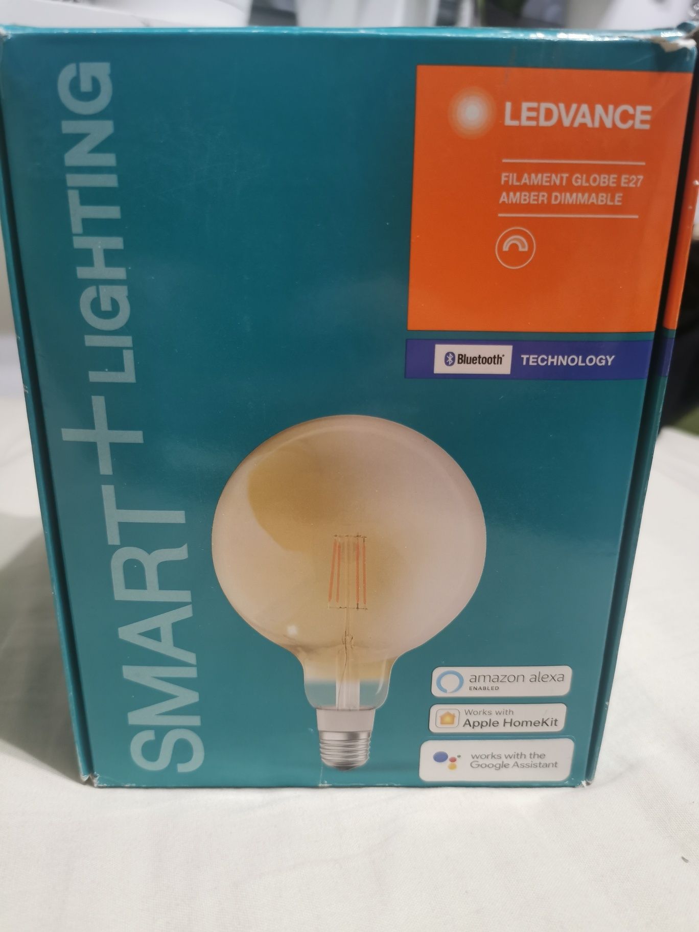 Inteligentna żarówka LED LEDVANCE Smart BTG55D 6W E27 Bluetooth