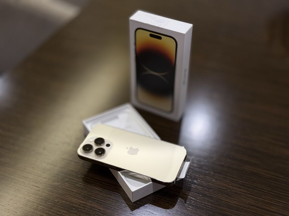 iPhone 14 Pro Dourado