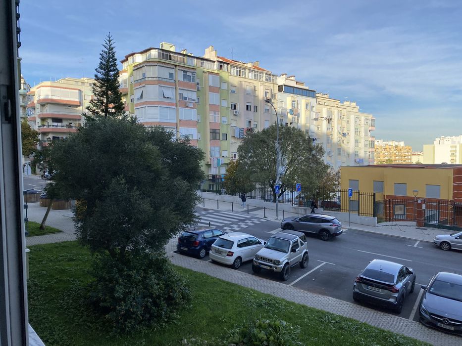 Aluguer Quarto- Amadora