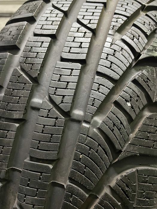 2x Opona 215/60 R17 96H Pirelli Sotto Zero Winter 210 Serie II