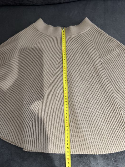 Вʼязана спілниця в рубчик