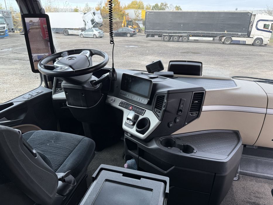 Mercedes Actros 1848 Giga Space z hydrauliką