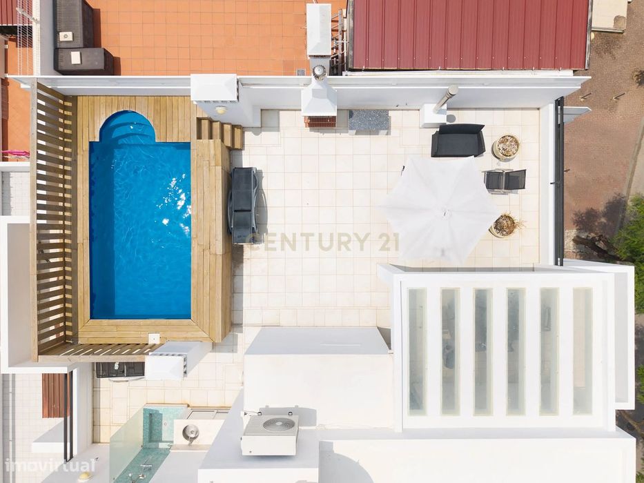 Apartamento T3 com Rooftop, Piscina Privada & Licença AL Transmissível
