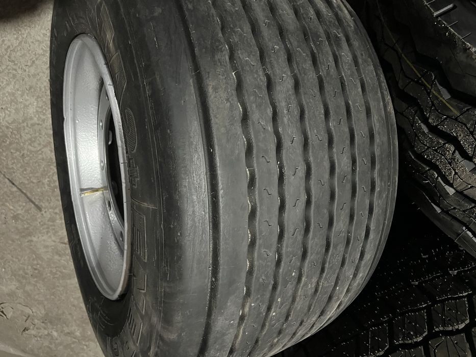 шина вантажна б/в 445/45R19,5 Michelin XTA2 Energy (2 шт.)