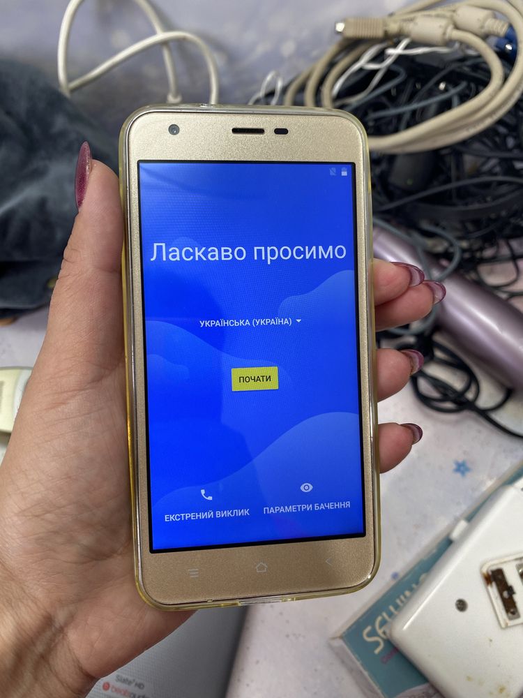 Лот техніки під ремонт, електротовари на деталі, телефон, планшет, фен