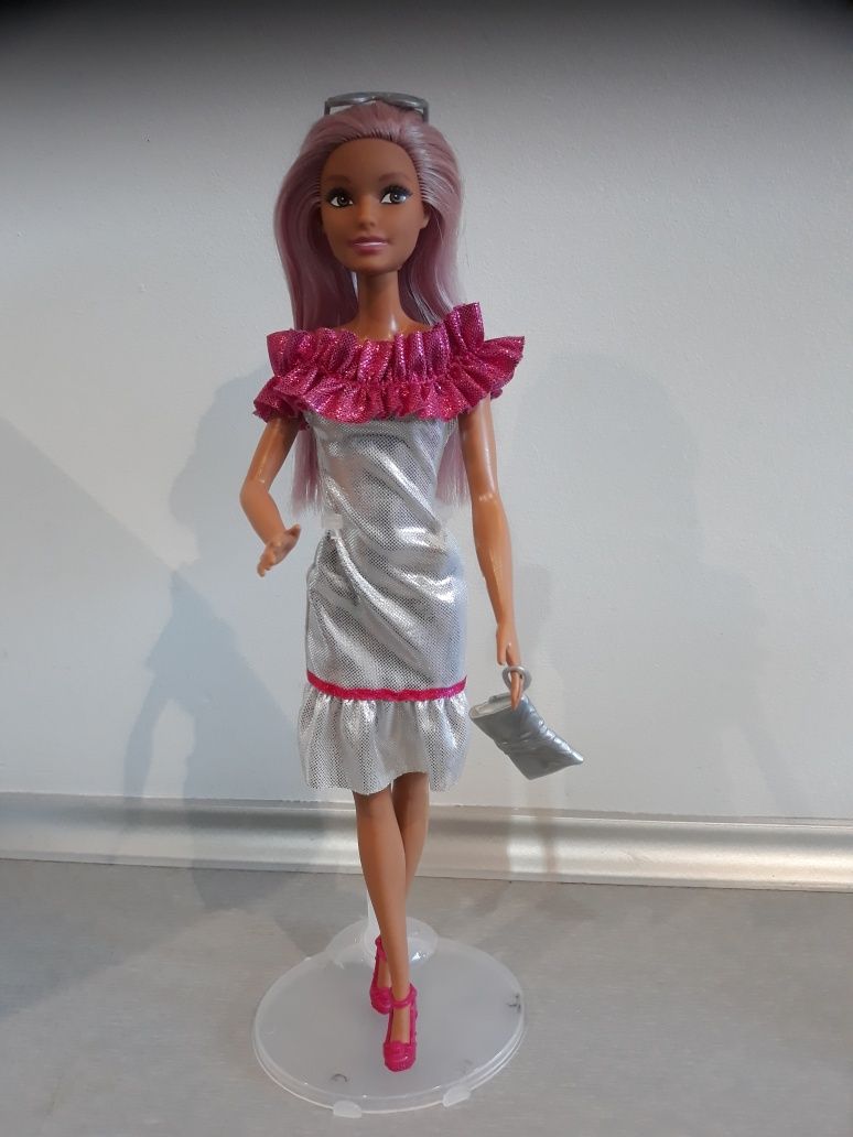 Lalka Barbie, piosenkarka, 2019