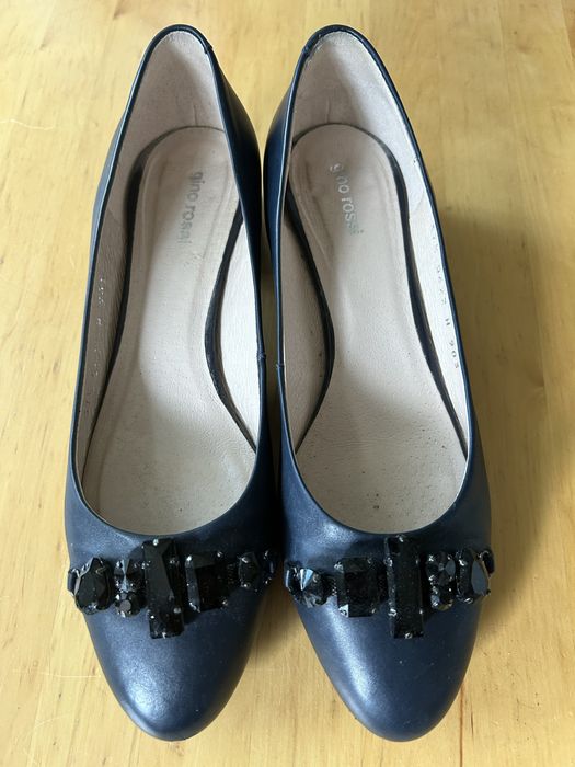 Półbuty na małym obcasie 37,5 gino rossi granatowe czółenka eleganckie