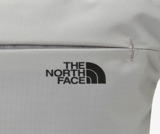 Большая сумка The North Face. Оригинал, бирки есть. Сумка через плечо