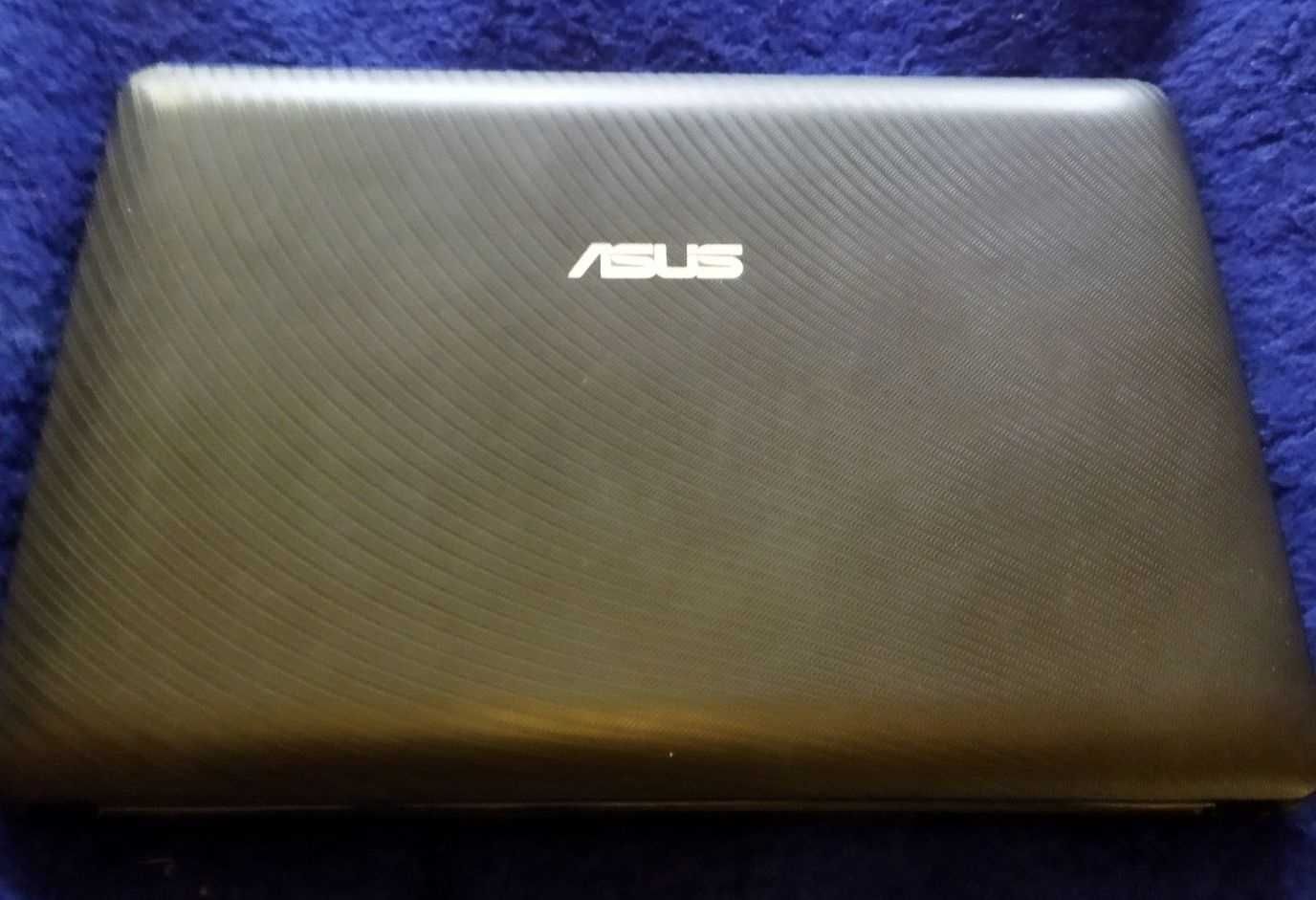 Нетбук ASUS Eee PC 1015