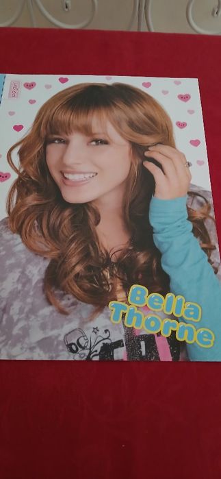 Poster Bella Thorne