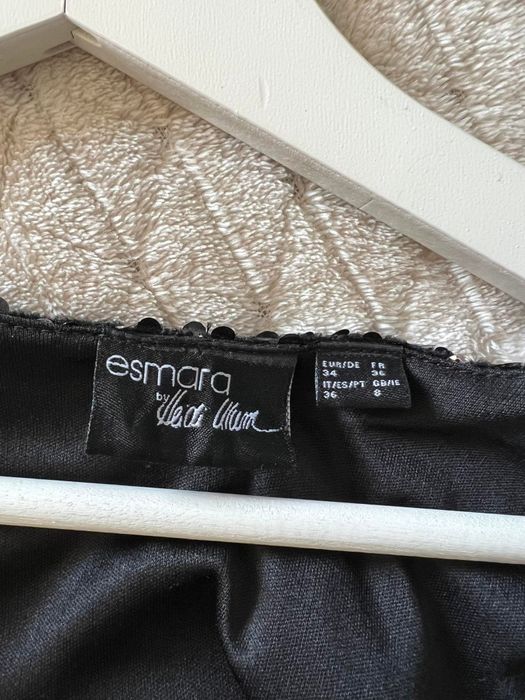 Czarna sukienka z cekinami Esmara by Heidi Klum