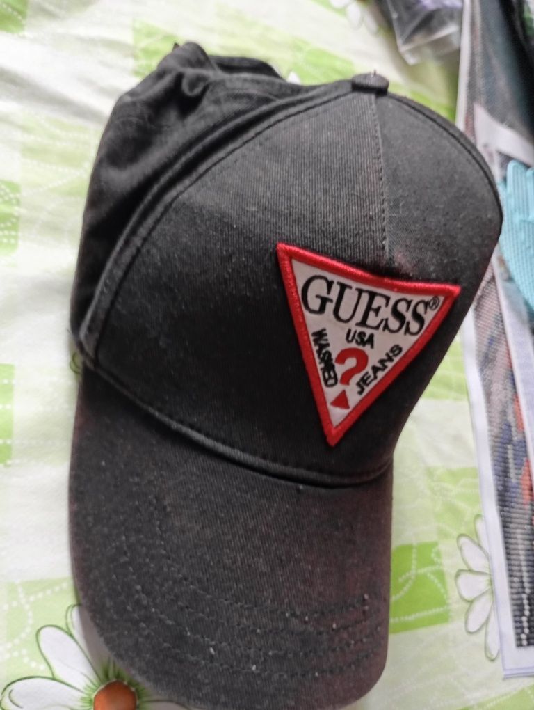 Czapka unisex guess