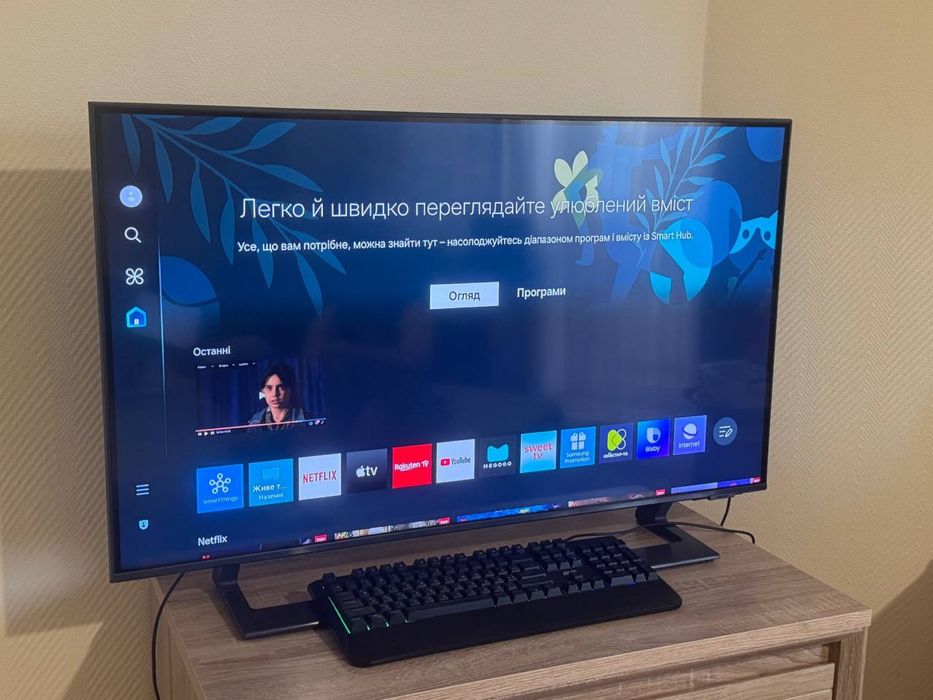 Телевізор SAMSUNG Crystal UHD DU8500
