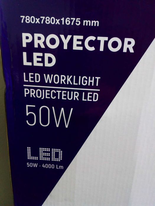 Projetor LED de trabalho c/ tripé de 50W