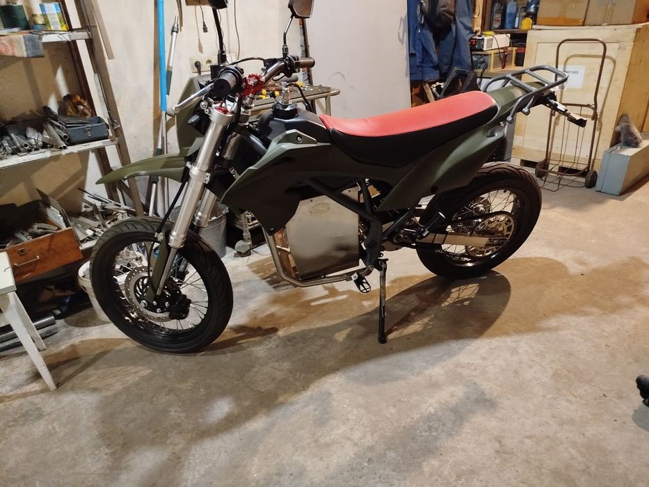 Мотард електромотоцикл