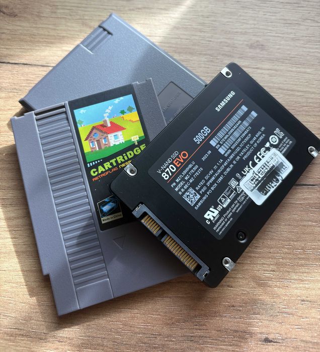 Konsola RetroPie – Raspberry Pi 4 B + 500GB + 2x pady 8BitDo + NESPi 4