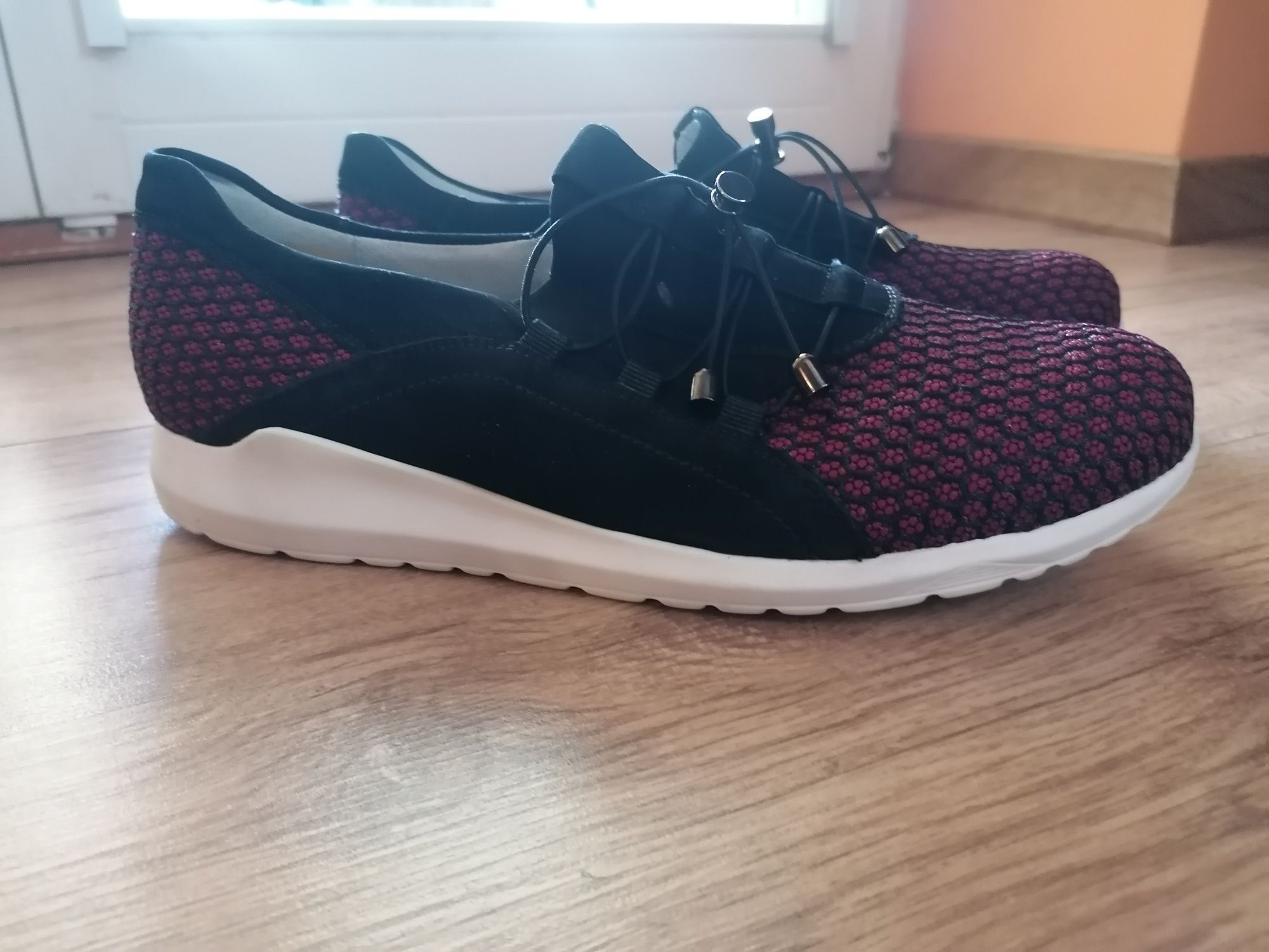 Buty Waldlaufer rozmiar 43 damskie jak nowe sneakersy półbuty