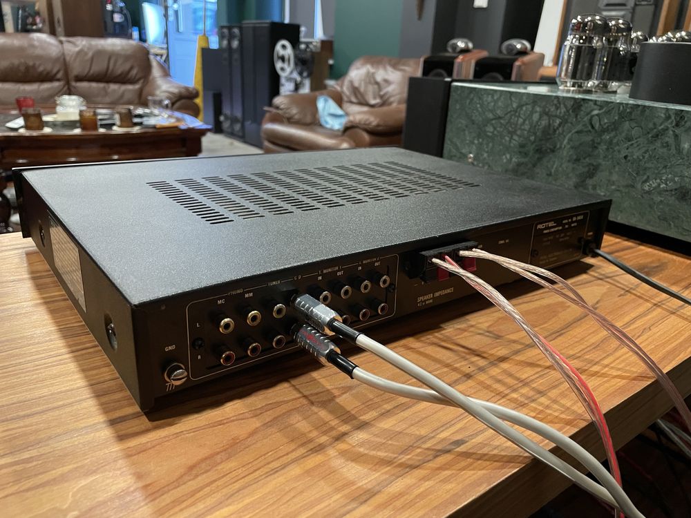 Rotel RA 840B - zintegrowany wzmacniacz stereo