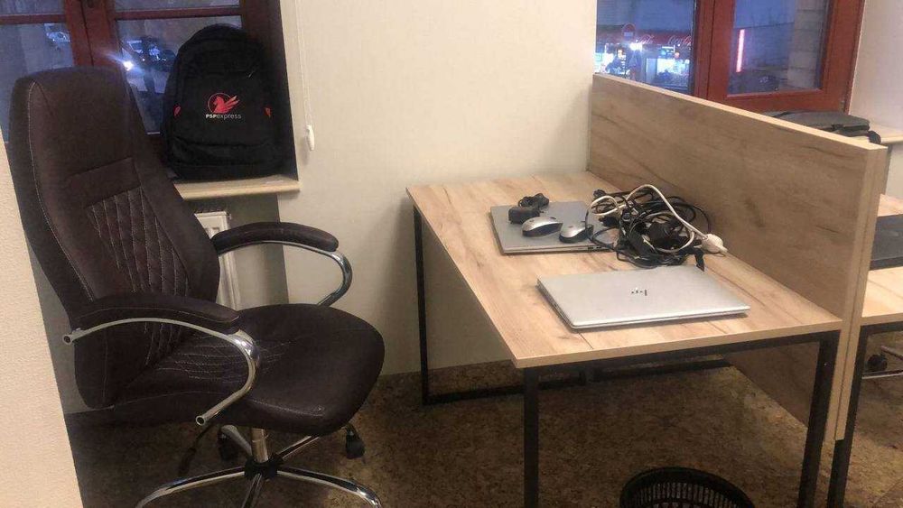 Бюджетні столи Лофт. Офісний стіл. Офісні столи НЕДОРОГО. На складі.