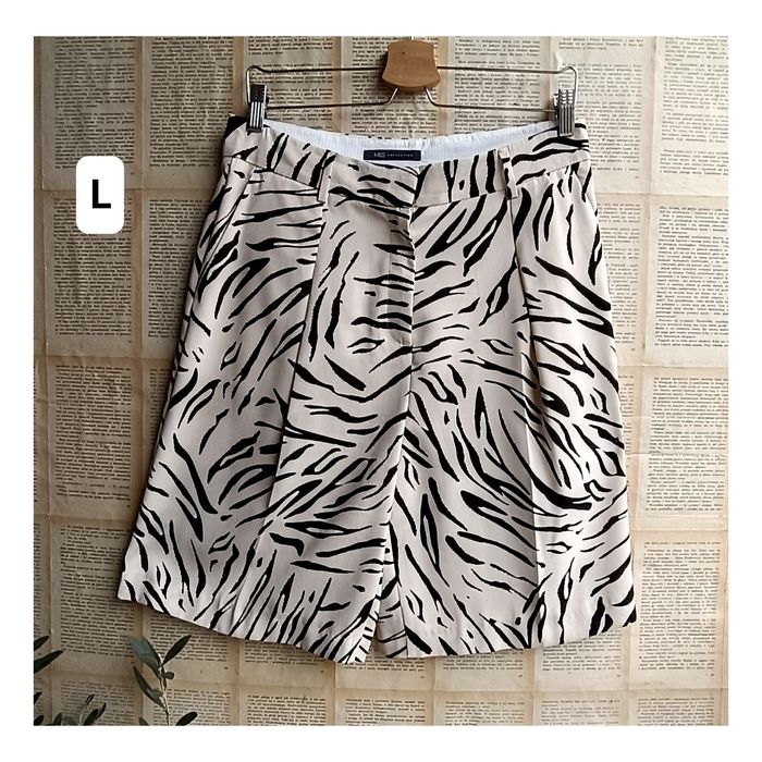 Talia waist 40,7x2 L Szorty typu Bermudy z Nadrukiem Zebry