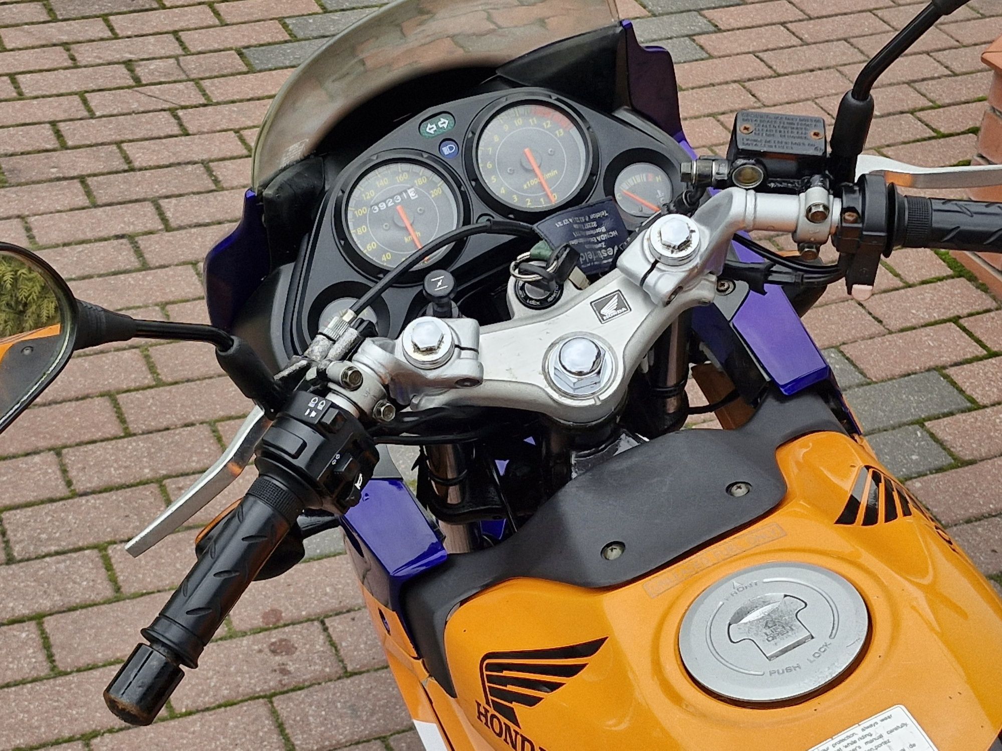 Honda CBR 125 Repsol *Niemcy*NOWE opony * Kat A1 B *