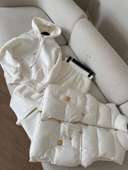 Костюм трійка жіночий в білому кольорі