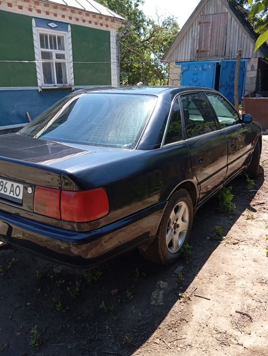 Продам ауді А6 ц4 в нормальному стані.