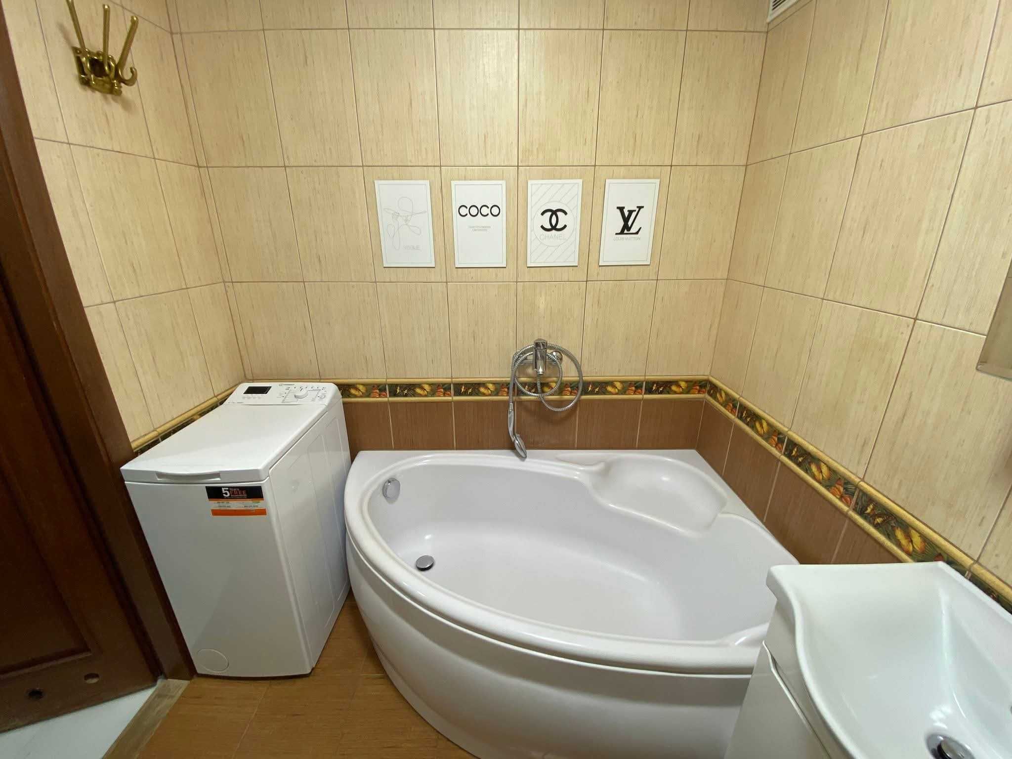 Продається 1к.квартира поряд з парком по вул.Карпенка