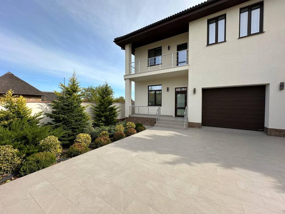 Продажа Дома в Совиньоне, 193 м², 5 соток