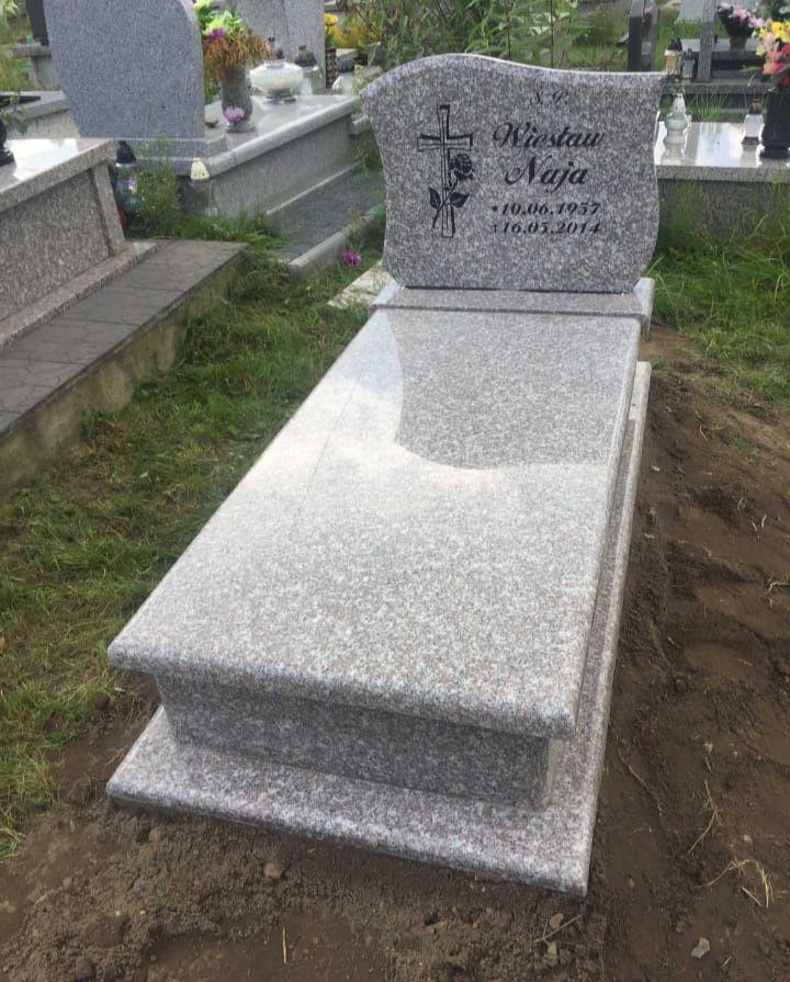 Nagrobek duzy wybor  4500 montaz  caly slask