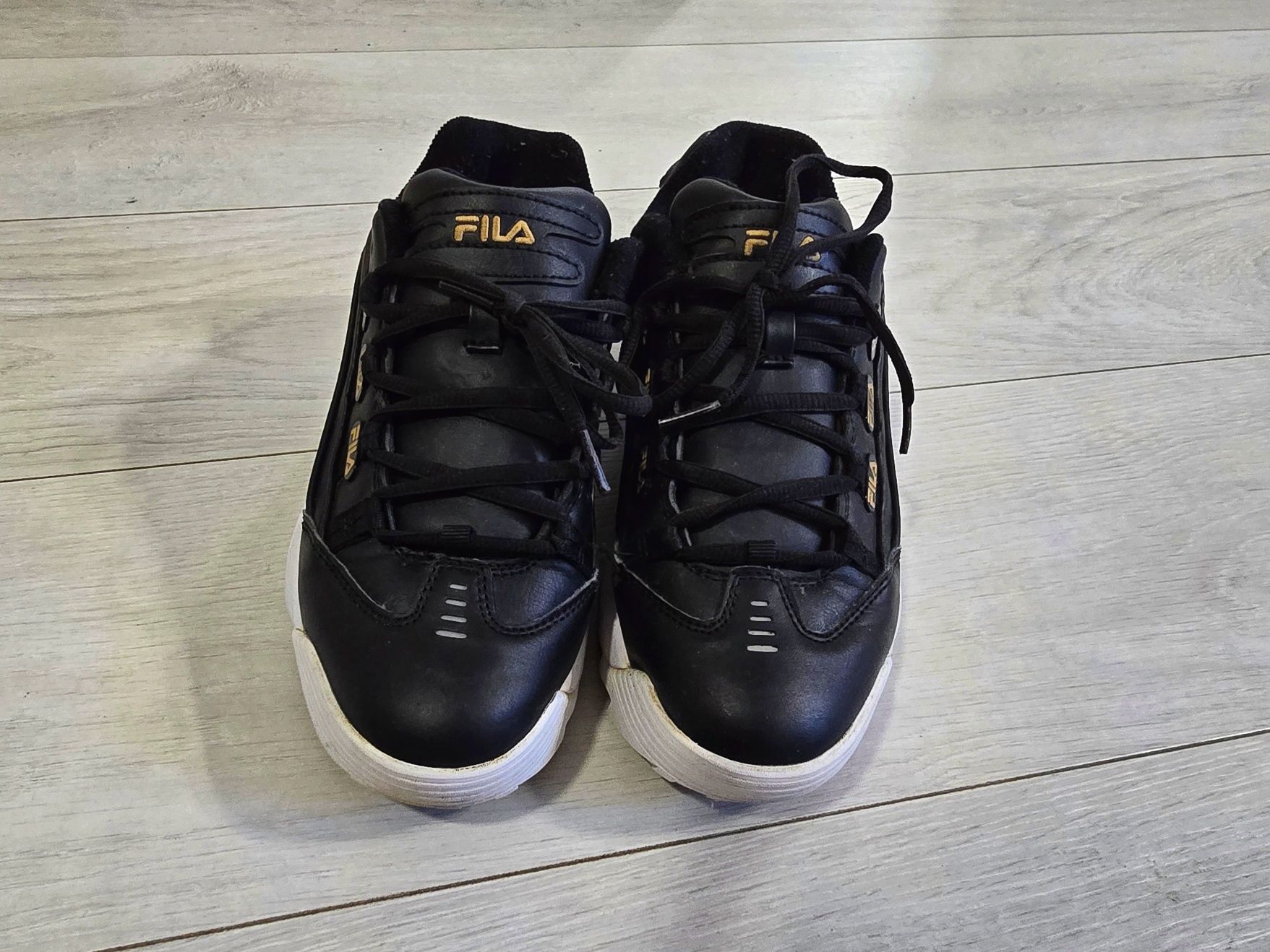 Buty Fila Sneakersy adidasy sportowe, rozm. 39, ale bliżej mu do 37