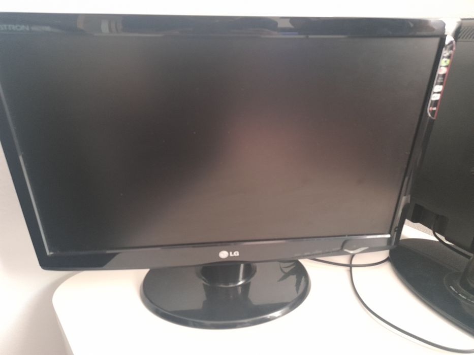 Monitor LG Flatron W2243S