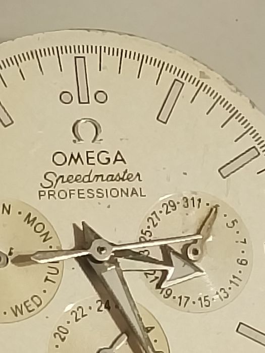 Pozostałości po zegarku omega speedmaster
