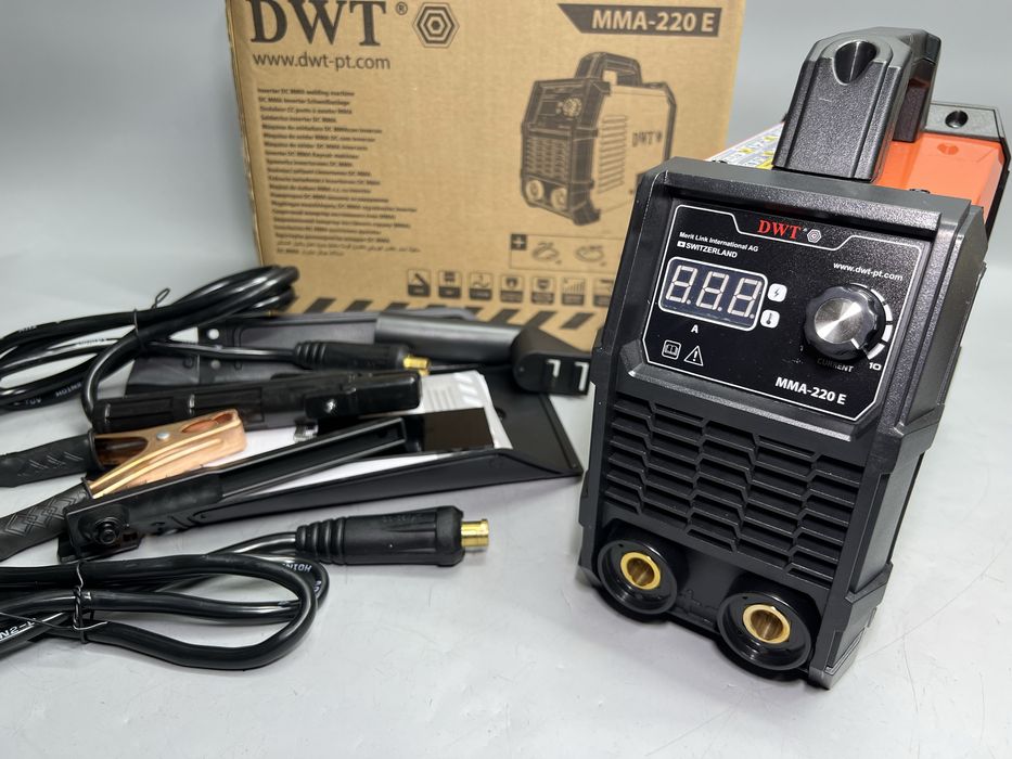 Сварочный аппарат Сварка DWT MMA-220E С дисплеем Технология IGBT
