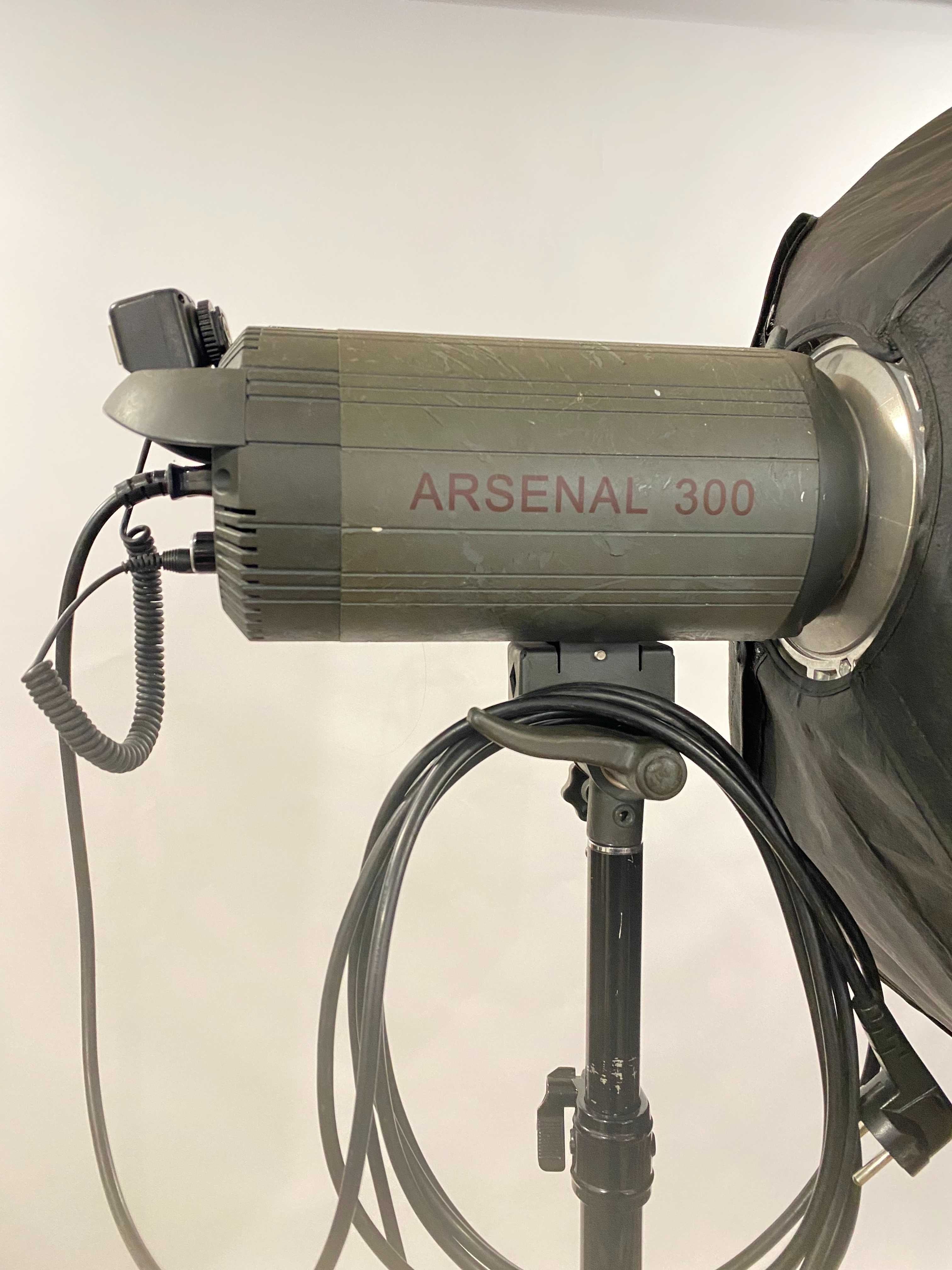 Спалахи студійні імпульсні Arsenal 300 (2 шт в наявності)