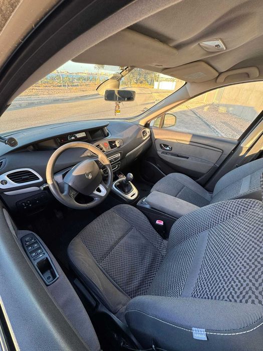 Renault Scenic 1.5 DCI