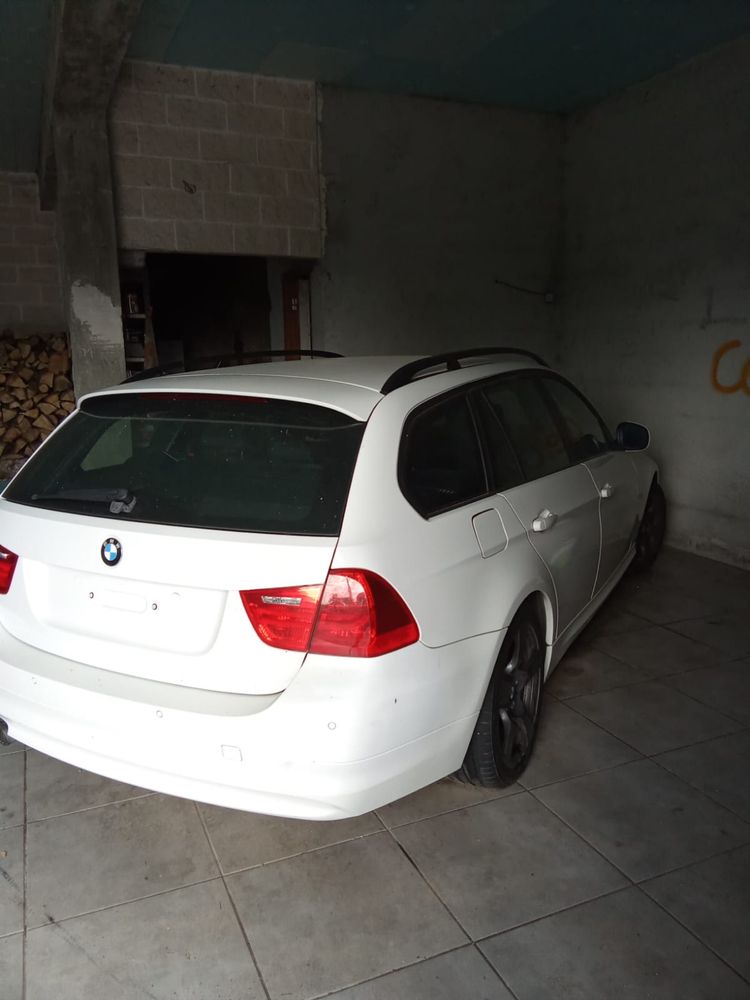 BMW 318 i Touring Auto e91