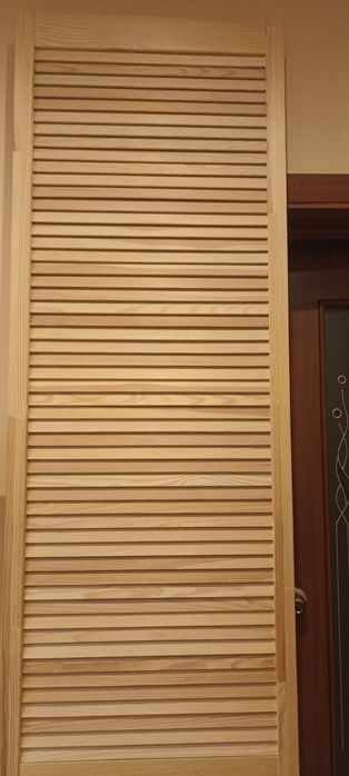 Продам соснові жалюзійні дверцята 240*59