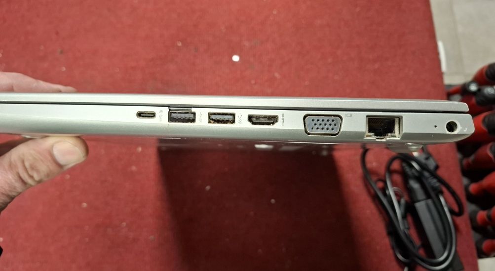 Hp Probook 450 G5 i5-8250 8gb 256SSD