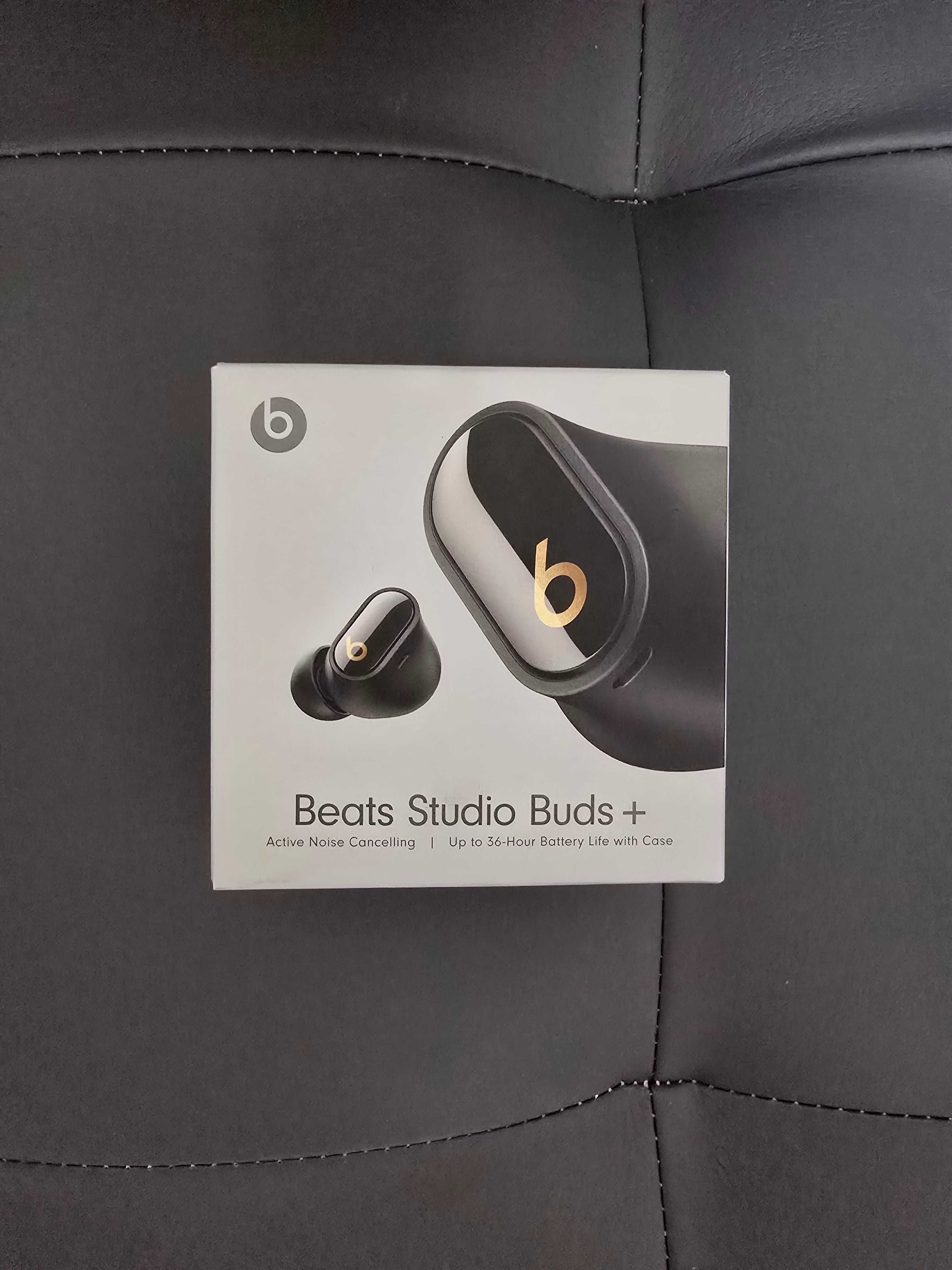 Навушники Beats by Dr. Dre Studio Buds+ Black/Gold (MQLH3)