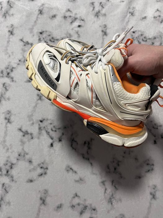Balenciaga track 1